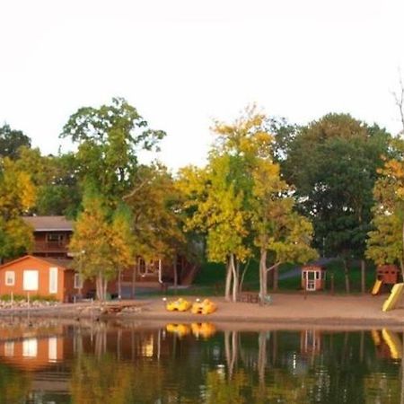 Train Bell Resort Merrifield Bagian luar foto